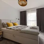 Short * Gdansk