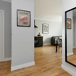 Short 아파트 *