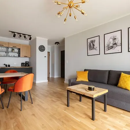 Short Apartment