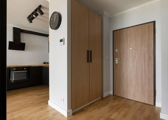 Short * グダニスク